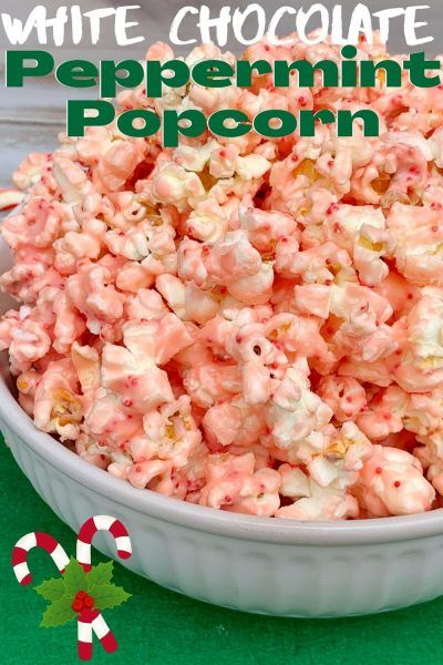 Peppermint Popcorn Recipe, White Chocolate Peppermint Popcorn, Christmas Popcorn Recipes, Christmas Snack Recipes, Food Art Ideas, Popcorn Christmas, Peppermint Popcorn, Popcorn Recipes Easy, Baked Pumpkin Oatmeal