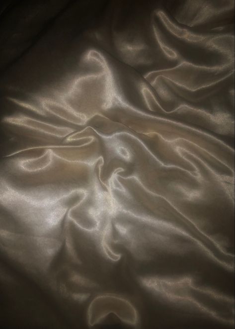 Satin Bedsheets Aesthetic, Silky Sheets Aesthetic, Silk Astethic, Silk Sheets Aesthetic Wallpaper, White Silk Sheets Aesthetic, Wet Sheets On Bed, Satin Sheets Aesthetic, Silk Bedding Aesthetic, Silk Sheets Aesthetic