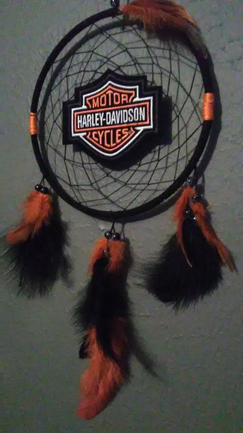 Visit DreamCatcher 603 for ordering Custom made dream catcher Harley Davidson Harley Davidson Bedroom Ideas, Biker Bedroom, Spiderman Dream Catcher, Batman Dream Catcher, Dream Catcher With Name, Norse Dream Catcher, Harley Davidson Decor, Harley Davidson Crafts, Atrapasueños Diy