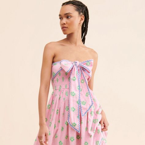 All Posts • Instagram Spring Banquet Dresses, Hoco Dresses With Bow, Funky Dresses Unique, Pref Dress Rush, Preference Round Dresses, Rush Dresses Sorority Recruitment, Cute Preppy Dresses, Bama Rush Outfits, Spring Break Dresses