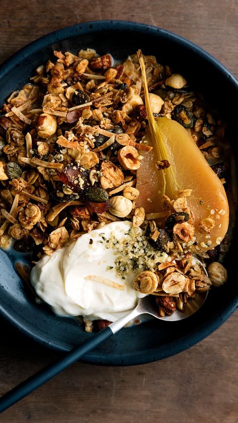 Hazelnut & Date Granola Date Granola, Ashley Alexander, Hazelnut Recipes, Food Simple, Pavlova Recipe, Wholesome Recipes, Autumn Recipes, Pear Recipes, Poached Pears