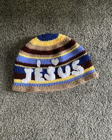 I ❤️ JESUS!!! Made this cute bucket hat after seeing it on @__trust_in_him! It’s so cute. DM for more info 💗 #ilovejesus #crochet #christian #crochetbuckethat #crochetbuckethats #ilovecrochet Keroppi Crochet Hat, Fashion Accessories Aesthetic, Cool Things To Crochet For Men, Christian Crochet Projects, Crochet Winter Ideas, Crochet Christian, Crochet Lifestyle, Balaclava Aesthetic, Christian Crochet