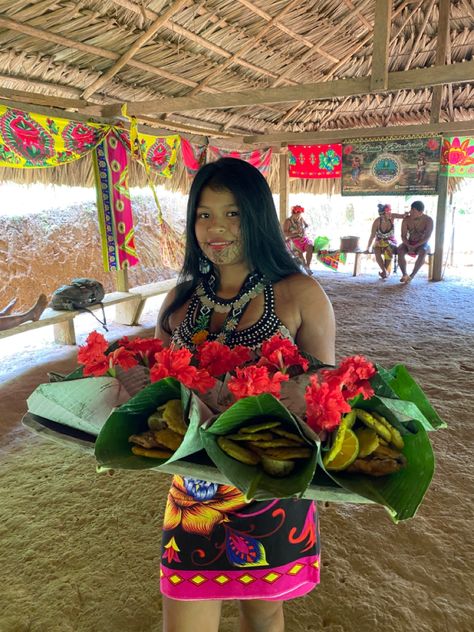 EmberA tribe lady Panama People, Darien Panama, Panama Aesthetic, Pretty Countries, Indigenous Aesthetic, Panama Culture, Catholic Aesthetic, Touch Your Heart, Latina Outfits