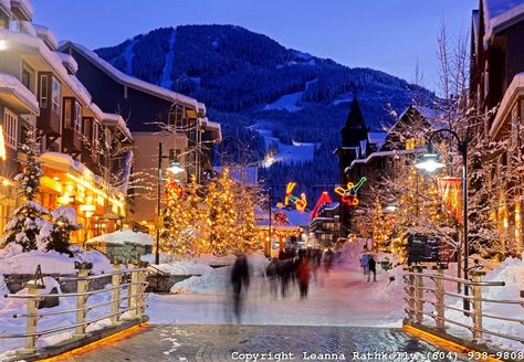 whistler village bridge in winter - Whistler, British Columbia - CANADA Best skiing ever! It was such a fun experience to ski from the mountain straight into the village. It felt like something you would only see on TV! Snow Weather, Canada Christmas, Whistler Village, Whistler Blackcomb, Whistler Canada, Whistler Bc, Ski Vacation, Western Canada, Romantic Escapes