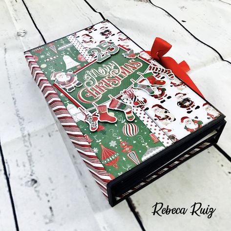 Diy Mini Album Tutorial, Memory Book Diy, Christmas Gift Pictures, Mini Book Tutorial, Folio Ideas, Scrapbook Albums Tutorial, Scrapbooking Mini Album, Scrapbook Techniques, Christmas Photo Album