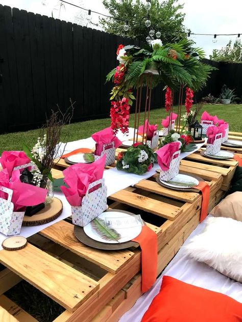 Backyard Tropical Picnic Birthday Party Ideas | #birthday Tropical Picnic, Picnic Birthday Party Ideas, Graduation Picnic, Outdoor Kids Party, Birthday Backyard, Picnic Table Decor, Brunch Celebration, Sweet 16 Party Decorations, Picnic Snacks