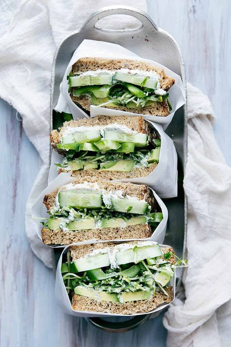 A green sandwich bursting at the seams with herbed goat cheese, avocado, alfalfa, and more. Clean Eating Lunch, Healthy Sandwiches, Chapati, Food Blogs, Picnic Foods, Greens Recipe, Tortellini, Tortilla Chips, Goat Cheese