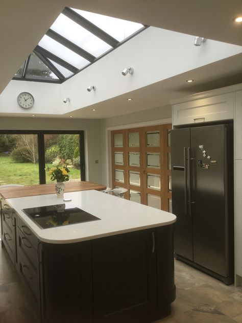 Roof lantern over kitchen island Lantern Roof Light, Orangery Extension, Flat Roof Extension, Roof Lights, Roof Extension, Roof Lantern, Timber Windows, Rear Extension, Aluminum Roof