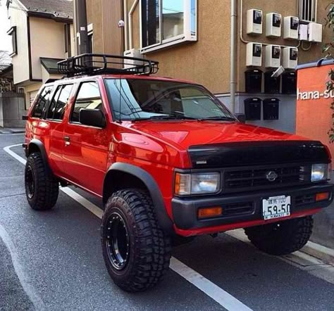 Japanese Estate, Nissan Hardbody 4x4, Nissan Suvs, Best Suv Cars, Nissan Hardbody, Nissan 4x4, Nissan D21, Nissan Terrano, Nissan Trucks