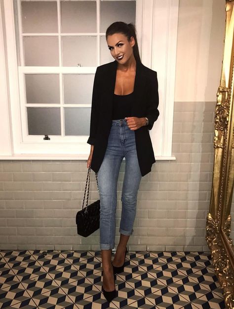 Blazer Outfits Night Out, Jeans Night Out Outfit, Smart Casual Dinner Outfit, Blazer And Jeans Outfit Women, Dinner Outfit Spring, Dinner Outfit Classy, Dinner Outfit Winter, Black Blazer Style, Tall Girl Outfits