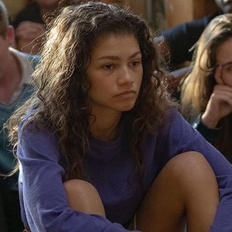 Rue Bennet, Rue Euphoria, Rue Bennett, Euphoria Aesthetic, Zendaya Coleman, Artist Aesthetic, Instagram Profile, A Woman, Tv Shows