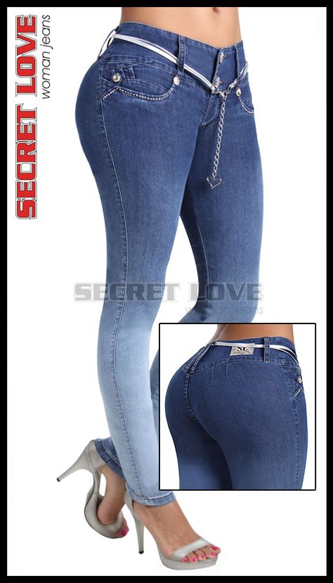 #ska #studio Jeans Levantacola www.skastudiousa.com Low Rise Jean, Dream Jeans, Jag Jeans, Moda Chic, Classic Jeans, Best Jeans, Girls Jeans, Curvy Fashion, Daily Fashion