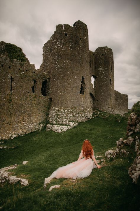 Irish Aesthetic, Fictional Romance, Fairytale Photoshoot, Fairytale Aesthetic, Create This Book, Irish Castles, A Clothes Horse, Medieval Aesthetic, Castle Aesthetic