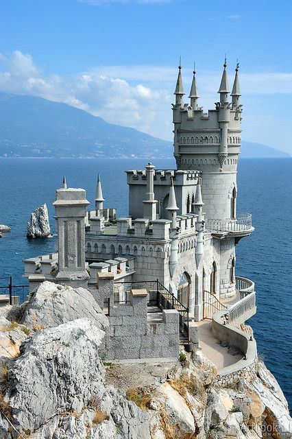 Neo-Gothic Castle "Swallow's Nest" - The symbol of the sou… | Flickr Ukraine Culture, Castles To Visit, Gothic Castle, Castle Mansion, Castles In Scotland, Neuschwanstein Castle, Scottish Castles, Castle Ruins, Castle House