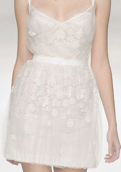 wink-smile-pout: Jasper Conran Spring 2010 Brands Fashion, Camp Half Blood, Angkor, Fashion Details, Percy Jackson, Ruffle Dress, Sleeveless Wedding Dress, Pretty Dresses, Strapless Wedding Dress