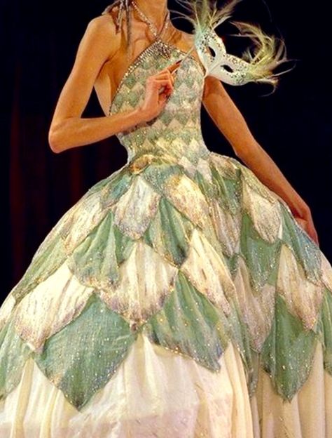 1998 Hauté Couture Harlequin Costume by Dior Dior Collection, Runway Fashion Couture, Dior Haute Couture, Historical Dresses, John Galliano, Beautiful Gowns, Couture Dresses, Fancy Dresses, Stunning Dresses