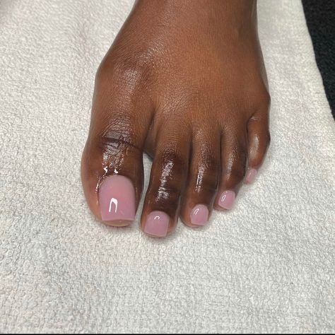 Natural Toenails Pedicure, Bubble Bath Pedicure, Pedicure On Black Women, Baby Pink Pedicure, Toenail Colors Black Women, Square Toe Nails, Gel Toes Toenails, Nude Toes Pedicure, Nude Pink Pedicure