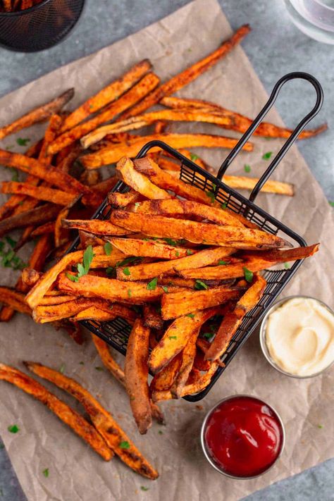 These Air Fryer Sweet Potatoe Fries are the easiest and quickest side dish to make. Make as little as you need with simple ingredients and enjoy a fresh batch of flavorful crispy sweet potato fries anytime. They are very much addictive! Whole30 Sweet Potato Fries, Paleo Sweet Potato Fries, Sweet Potato Fries Seasoning, Spicy Sweet Potato Fries, Potato Oven, Fries Healthy, Fry Seasoning, Air Fryer Sweet Potato Fries, Sweet Potato Oven