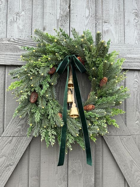 Christmas Wreath With Bells, Winter Front Door Decor, Jingle Bell Wreath, Wreath With Bells, Pine Christmas Wreath, Bell Wreath, Emerald Green Velvet, Christmas Decor Inspiration, Cottage Christmas