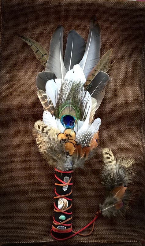 Smudge Fans, Native American Medicine Wheel, Smudge Fan, Smudging Feathers, Native American Spirituality, Macrame Colar, Pagan Crafts, Antler Art, Witchy Crafts