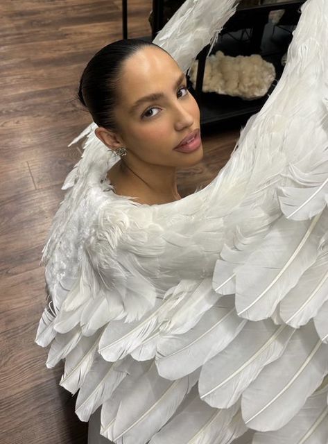 brianna on X: "Nts and angel time https://t.co/Q2lacWgKtP" / X Angel Time, Moss Fashion, Dior Lip Glow, Angel Costume, Instagram Famous, Angel Girl, Summer Wines, Angel Aesthetic, Valley Girls