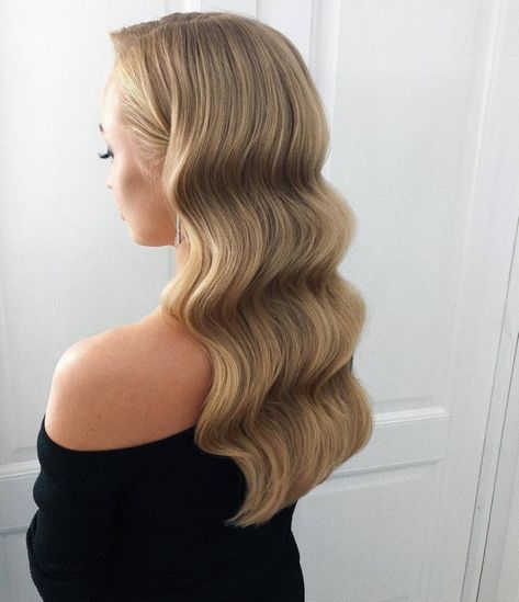 Sandy Blonde Hair, Updo Bridal, Bride Updo, Graduation Hairstyles, Bridal Hairstyle, Glam Hair, Elegant Bride, Wedding Hair And Makeup, Hair Dos