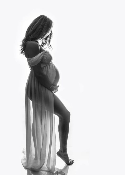 Pregnancy Photos Dress, White Dress Maternity Pictures, In Studio Maternity Photos, Maternity Photography White Dress, Preganacy Pictures, Maternity Shoot Studio Ideas, Maternity Shoots Ideas, Maternity Pictures Studio Ideas, Maternity Photography White Background