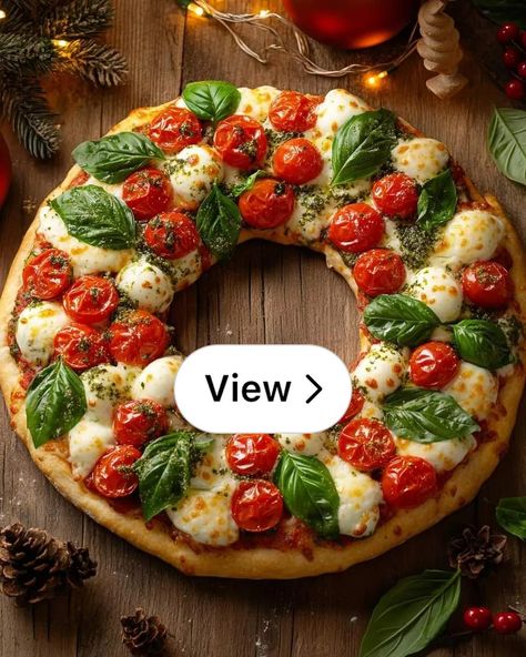 Lemon8 · 🎄🍕 Wreath Pizza – A Festive Twist for the Holidays · @🩷Mihav ميهاف Holiday Pizza Wreath, Grinch Pizza, Christmas Pizza Party, Christmas Wreath Food, Wreath Pizza, Pizza Wreath, Extravaganza Party, Holiday Dinner Party Menu, Christmas Vegetarian