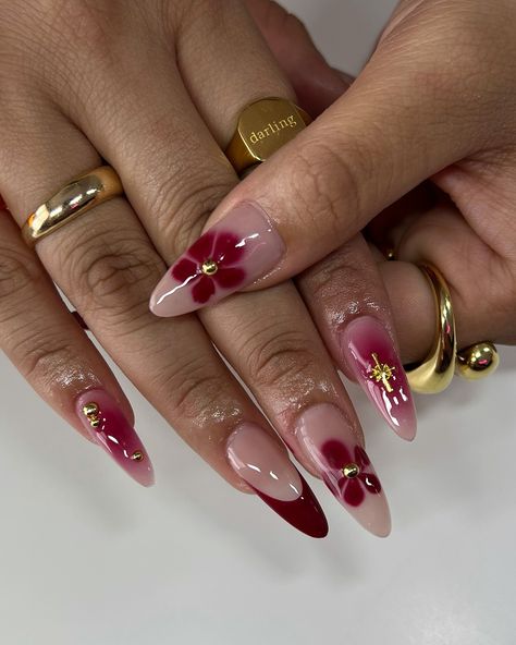 💋✨🥀 inspo: @nailsxanalysse @shopagaloreco products used: *bonding base *irish creme base *sangria *bling gel *diamond steel top coat use code ‘ALEXIA10’ at checkout 🤎 #nails #nailart #nailsofinstagram #nailinspo #naildesign #fallnails #fallnailart #fallnailinspo #gelx #gelxnails #gelxinspo #gelxnailtech #cltnails #cltnailtech Flower Fall, Classy Acrylic, 3d Flower Nails, Nail Looks, Nails Formal, Hand Gesture, Flower Nail Designs, Classy Acrylic Nails, Flower Nail