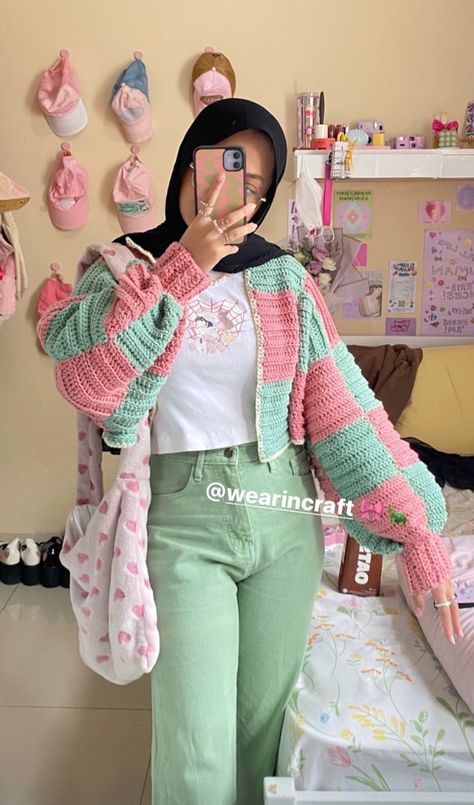 Sweater Outfits Hijab Casual, Cropped Outfits, Outfit Hijab Casual, Muslim Outfits Casual, Muslim Fashion Hijab Outfits, Hijabi Fashion Casual, Pastel Outfit, Casual Hijab Outfit, Hijabi Outfits Casual