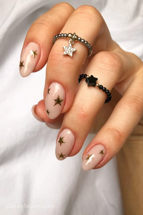 Star Nail Art, Star Nails, Xmas Nails, Minimalist Nails, Prom Nails, Dream Nails, Chic Nails, Short Acrylic Nails, Gold Nails