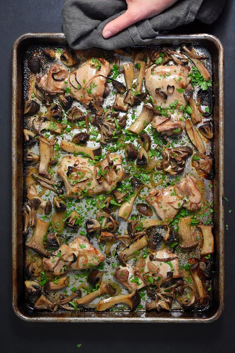 Whole30 Recipe, Chicken And Mushrooms, Easy Sheet Pan Dinners, Nom Nom Paleo, Sheet Pan Suppers, Sheet Pan Chicken, Clean Eating Meal Plan, Pan Chicken, Paleo Dinner