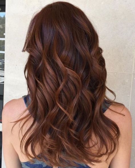 Carmel Brown Hair, Redish Brown Hair, Brown Hair With Caramel, Brown Auburn Hair, Light Auburn Hair, Warm Brown Hair, Reddish Brown Hair, Chestnut Hair, Spring Hair Color