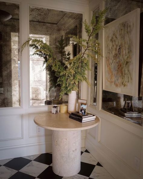 Marianna Hewitt on Instagram: "I don’t have a Christmas tree, but I do have florals 🎄 arrangements by @yodanigirl" Architecture Texture, Balcony Door, Room Mirrors, Marianna Hewitt, Entryway Inspiration, Entryway Table Decor, Entry Way Design, Neutral Interiors, Living Room Mirrors