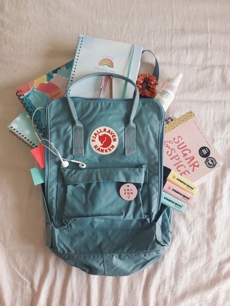 Fjallraven Kanken Blue, Nonprofit Branding, Mochila Fjallraven Kanken, Girly Backpacks, Preppy Backpack, Teen's Backpack, High School Backpack, Boho Backpack, Fjällräven Kånken