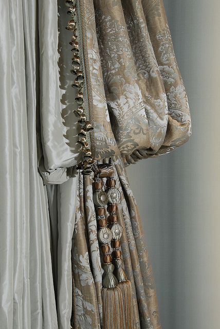 Classic Curtains French, Curtain Tie Back Ideas, Tuscan Curtains, Taupe Curtains, Make Your Home Look Expensive, Fancy Curtains, Curtains Dunelm, Ivory Curtains, Upholstered Walls