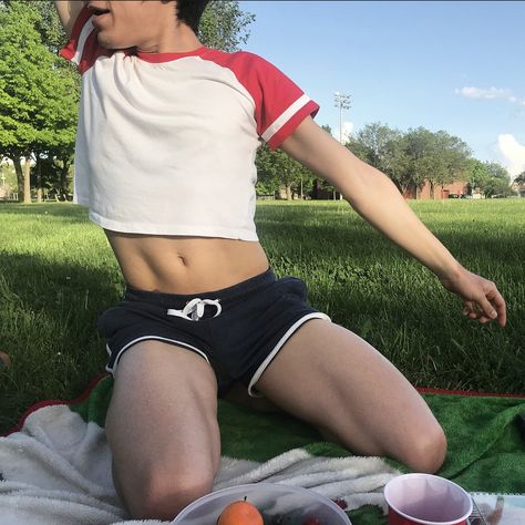 Man With Crop Top, Male Waist, Body Aesthetics Male, Femboy Crop Top Outfits, Man In Crop Top, Men Crop Top Outfit, Boy Crop Top Aesthetic, Crop Top Outfits Men, Boy In Crop Top