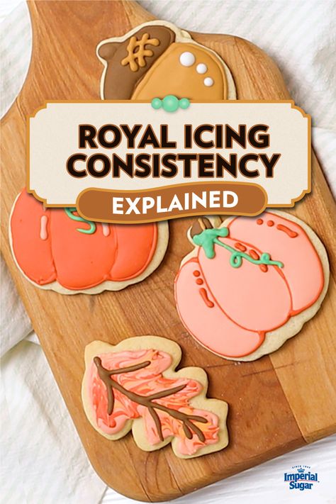 Royal Icing Consistency Chart, Stiff Royal Icing, Piping Royal Icing, Royal Icing Consistency, Icing Consistency, Royal Icing Recipes, Royal Frosting, Cookie Decorating Icing, Decorative Food