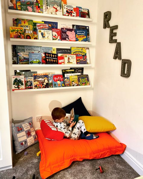 Window Seat Ideas, Reading Corner Kids, Desk For Home Office, Toddler Boy Room Decor, Kids Rooms Inspo, Small Computer Desk, Big Boy Bedrooms, Desk Modern, Toddler Playroom