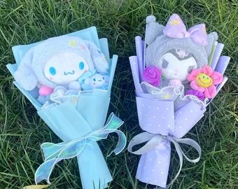 TrendingJapan - Etsy Cinnamoroll Light, Sanrio Bouquet, Plush Bouquet, Perfect Girlfriend, Sanrio Plush, Plush Collection, Girlfriend Birthday, Hello Kitty Items, Kawaii Animals