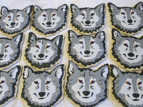 Wolf cookies $40 with s& h Etsy Husky Cookies Decorated, Wolf Cookies Decorated, Wolf Cookies, Werewolf Party, Pigs Cake, Wolf Party, Cookies Birthday Party, Wolf Birthday, Wolf Cake