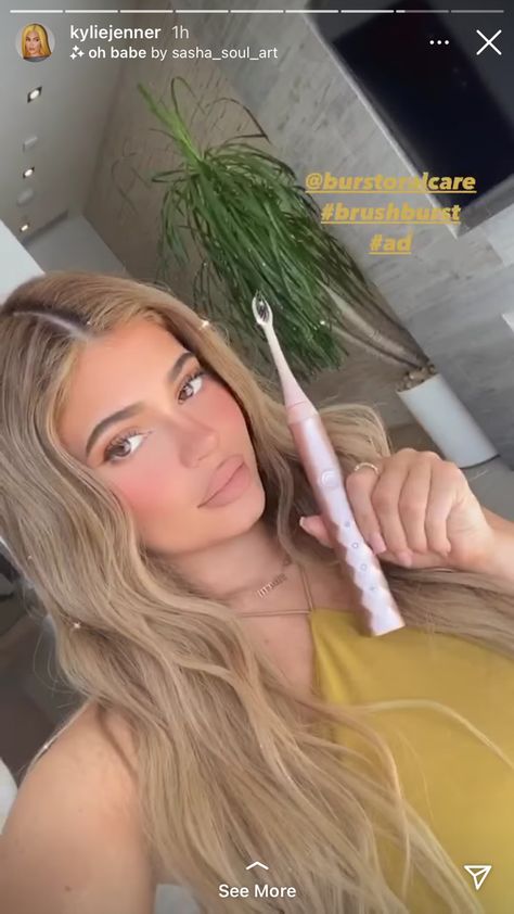 Kylie Jenner Honey Blonde Hair, Kylie Blonde, Kylie Jenner Blonde Hair, Kylie King, Kylie Jenner Hair Color, Beyoncé Wallpaper, Kylie Jenner Blonde, Jenner Hair, Honey Blonde Hair Color