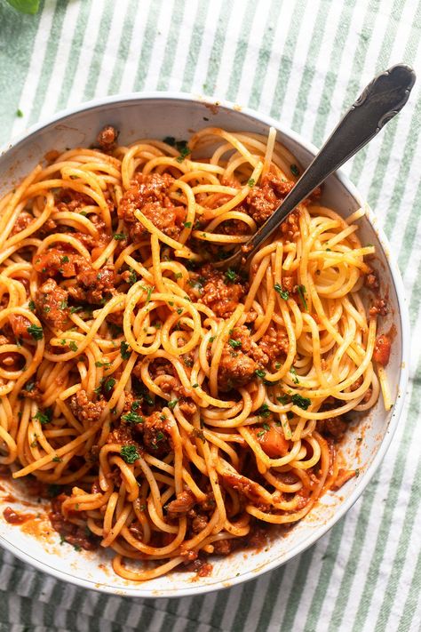 Discover a lighter take on spaghetti with ground turkey in our delicious Bolognese sauce recipe! Perfect for a cozy night in or entertaining guests. #thefastrecipe #TurkeySpaghetti #Bolognese #HealthyEating #EasyRecipes #FamilyDinner #ComfortFood #CookingInspiration #WeeknightMeal #SimpleIngredients #TastyTuesday #RecipeIdeas #FoodieFinds #DinnerInspo #PinterestRecipes #HomemadeGoodness Turkey Spaghetti Recipes, Spaghetti With Ground Turkey, Ground Turkey Bolognese, Leftover Spaghetti Recipe, Turkey Bolognese Sauce, Ground Turkey Spaghetti, Ground Turkey Recipe, Turkey Sauce, Turkey Spaghetti