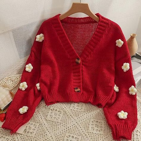 Gifts that Hook & Melt Hearts: Unique Crochet Creations for Valentine's Day Cardigan Y2k, Flower Cardigan, Tøp Aesthetic, Cropped Cardigan Sweater, Knitted Flowers, V Neck Cardigan, Women Sleeve, Cropped Cardigan, Flower Fashion