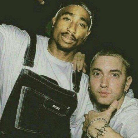 2pac And Eminem, Eminem And Tupac, Eminem 2pac, Hot Youtubers, Slim Shady, Hip Hop Artists, Tupac, I Cant Even, Rest In Peace