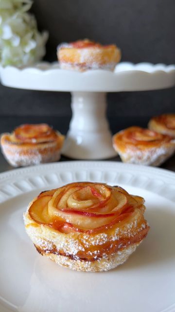 Apple Roses Recipe, Apple Rose Pastry, Apple Rose Tart, Tart Filling, Rose Recipes, Apple Roses, Pastry Tart, Special Desserts, Shortcrust Pastry