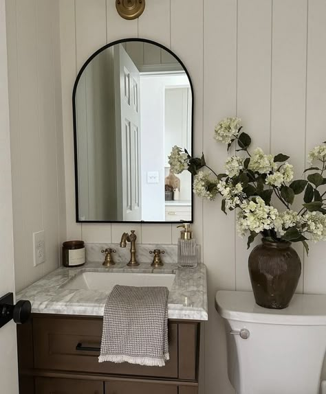 Arch Vanity Mirror Bathroom, Small Bathroom Arch Mirror, Powder Room Studio Mcgee, Powder Washroom, Nail Rooms, Mirror Ideas Bathroom, Shabby Bathroom, Ranch Bungalow, Arched Bathroom