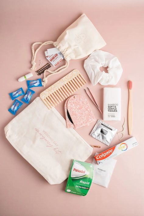 Avoid wedding day disasters with a Wedding Day Emergency Kit! Use our handy checklist to put one together - we promise it'll be a lifesaver! Checklist For Wedding, Emergency Kit Checklist, Mini Emergency Kit, Wedding Day Emergency Kit, Bride Emergency Kit, Wedding Emergency Kit, Wedding Day Cards, Wedding Kit, Wedding Mementos