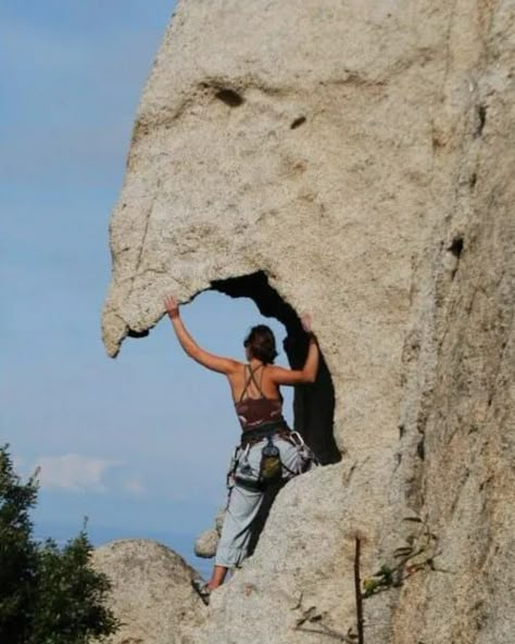 Outdoor Climbing Aesthetic, Rock Climbing Aesthetic Outdoor, Rock Climbing Aesthetic, Climbing Aesthetic, Climbing Girl, Jetski, Gap Year, Rock Climbing, Travel Aesthetic