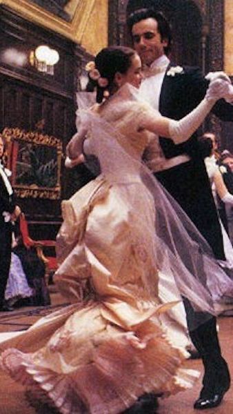 The Age Of Innocence Costumes, Age Of Innocence Costumes, Age Of Innocence Aesthetic, The Age Of Innocence Aesthetic, Debutante Aesthetic, Innocence Aesthetic, Innocence Movie, Lola Montez, Gilded Glamour